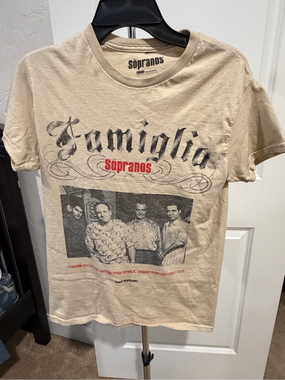 Soprano Famiglia Graphic Tee - Beige and Black Print
